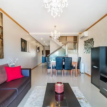 Fantastic Townhouse With Pool And Sea Views Villa Albufeira Buitenkant foto