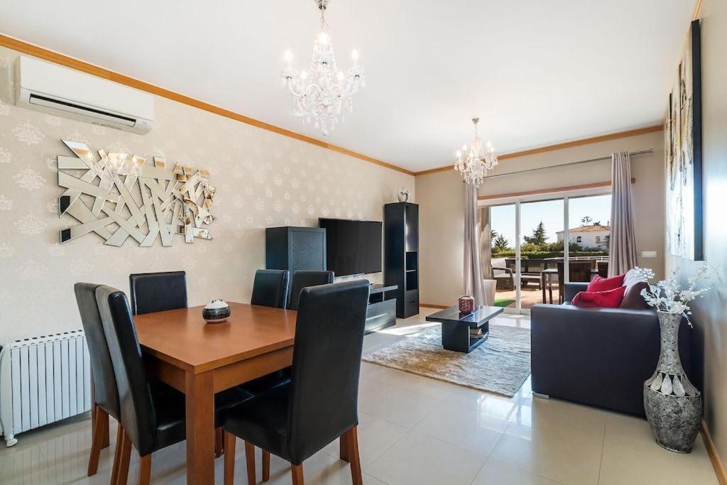 Fantastic Townhouse With Pool And Sea Views Dom wakacyjny