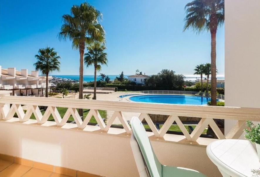 Fantastic Townhouse With Pool And Sea Views Holiday home *